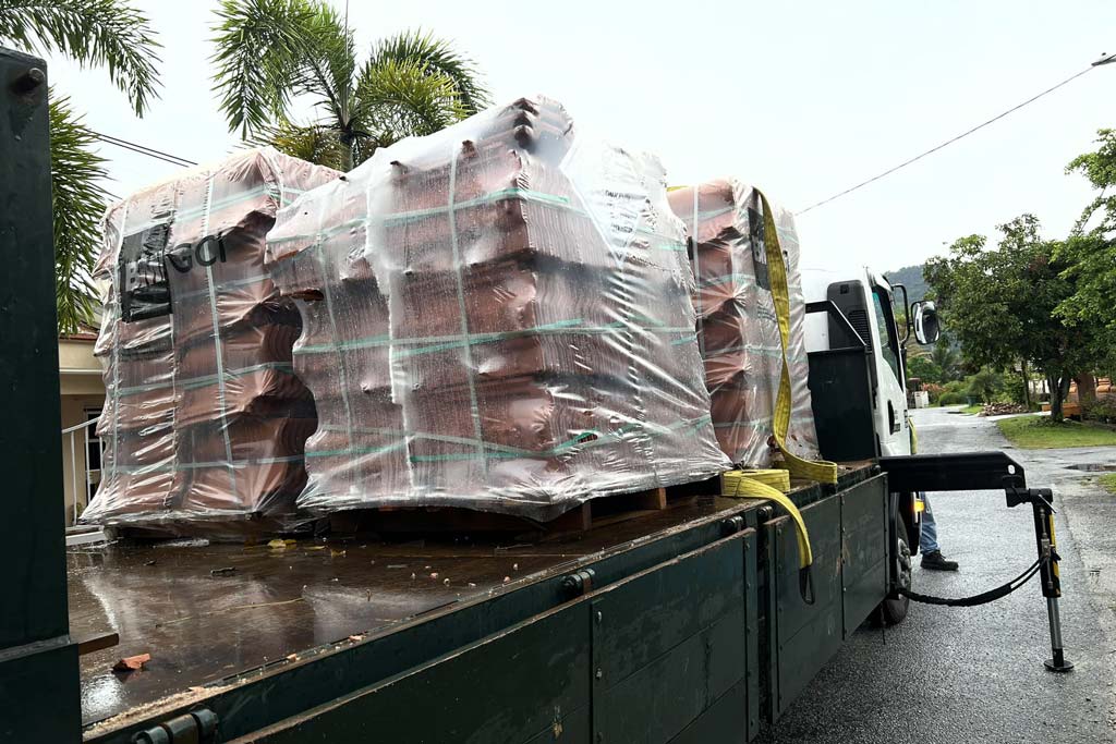 Fast and reliable hardware delivery services in Ipoh